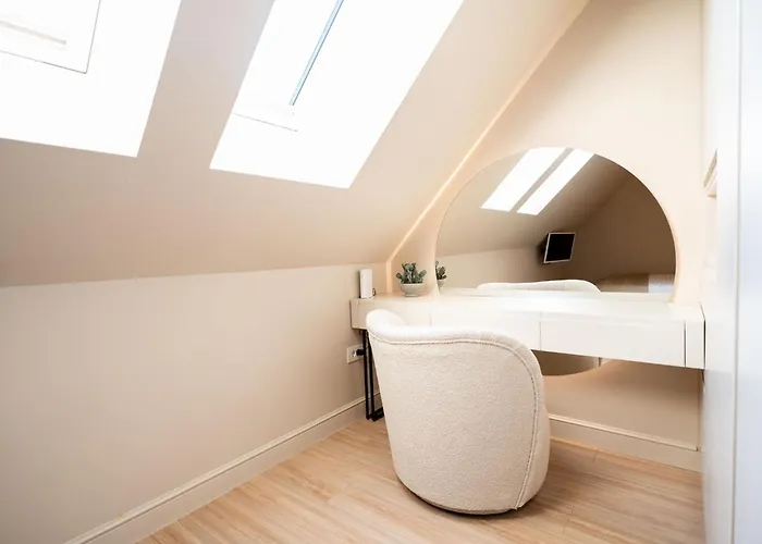 Glow Penthouse Apartment *